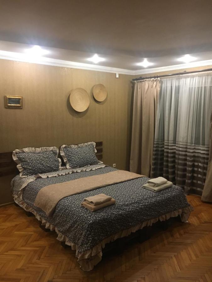 Kvartira Na Krakivskiy 12 , 52 Appartamento Kiev Esterno foto